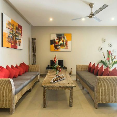 Villa Armani Seminyak  Luaran gambar
