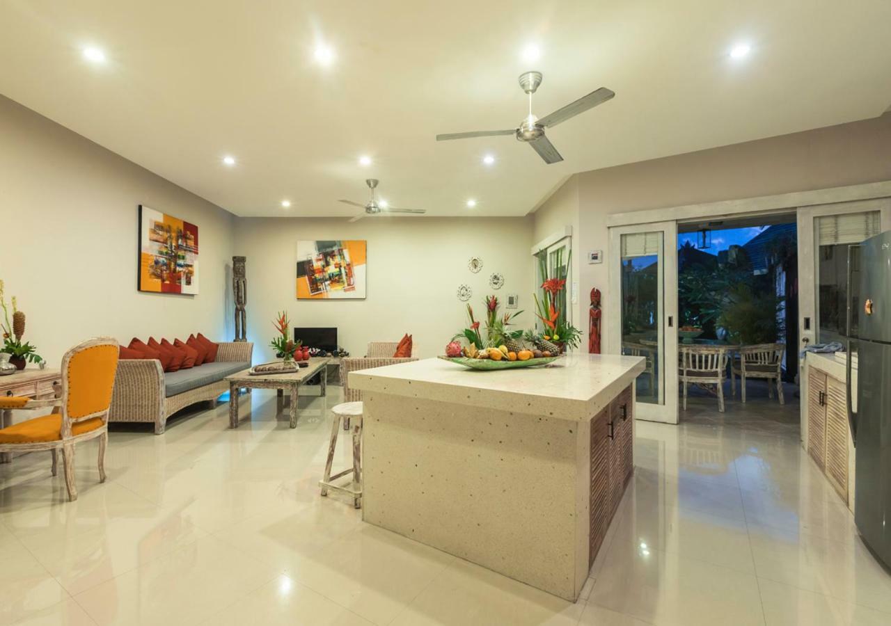 Villa Armani Seminyak  Luaran gambar